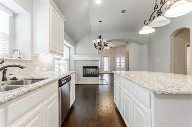 225 Dakota Drive - Photo 5