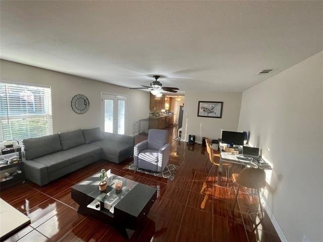 817 Bullock Street - Photo 3