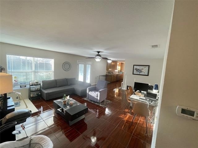 817 Bullock Street - Photo 2
