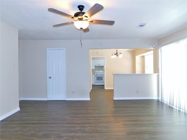 3812 Yellowstone Place - Photo 4
