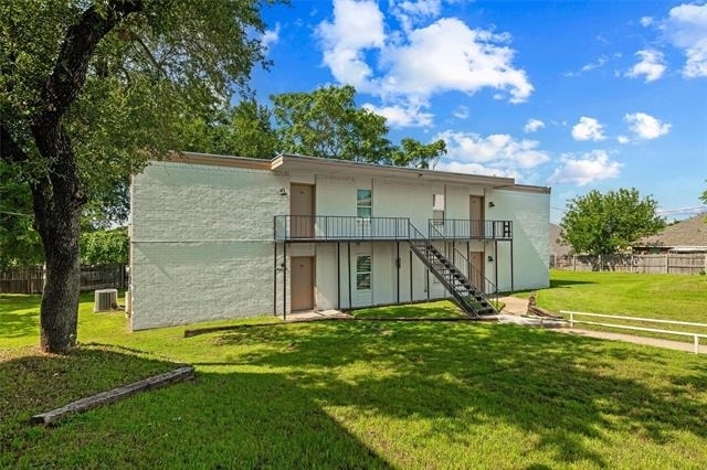312 W Rentz Street W - Photo 6