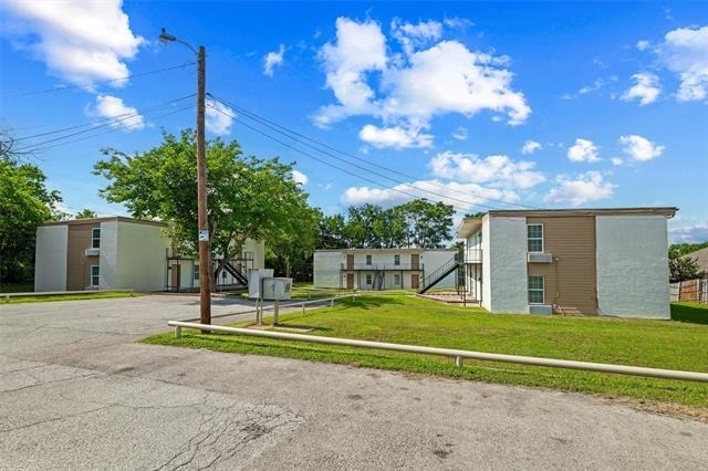 312 W Rentz Street W - Photo 9