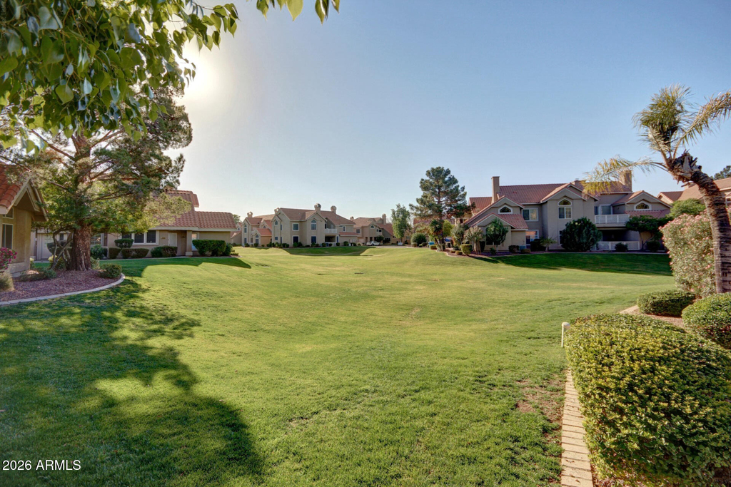 1633 E Lakeside Drive - Photo 32
