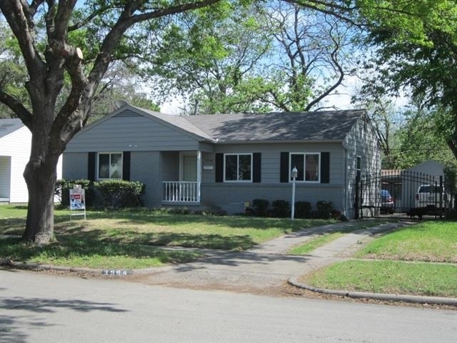 3984 Park Lane - Photo 1