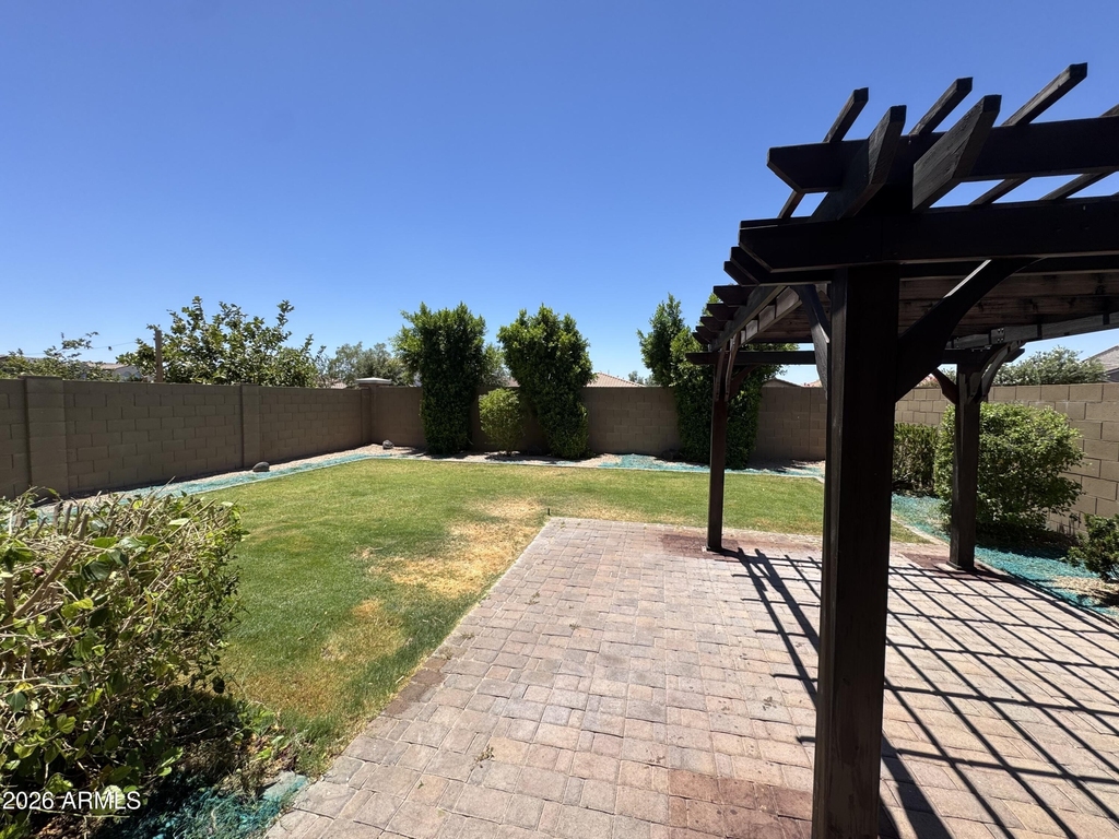 12141 W Desert Moon Way - Photo 26