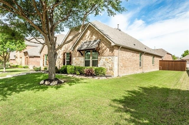 1034 Blanco Drive - Photo 1