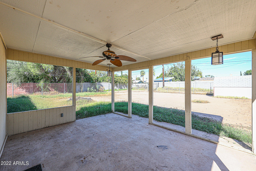 1034 E Elm Street - Photo 5