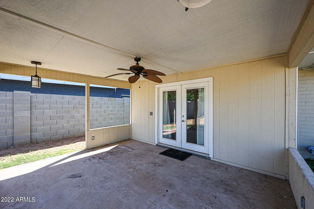 1034 E Elm Street - Photo 19