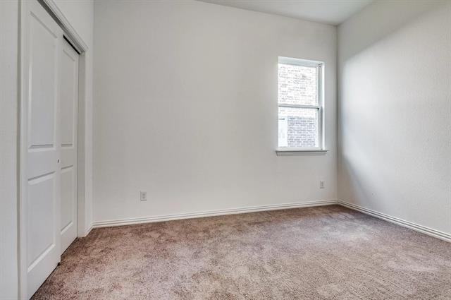 6205 Queens Path - Photo 21