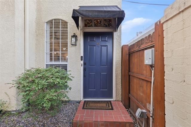 4517 Holland Avenue - Photo 3