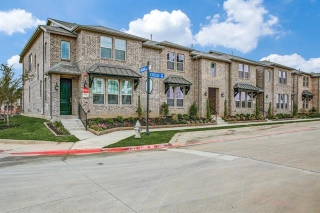 935 Ponds Edge Lane - Photo 2