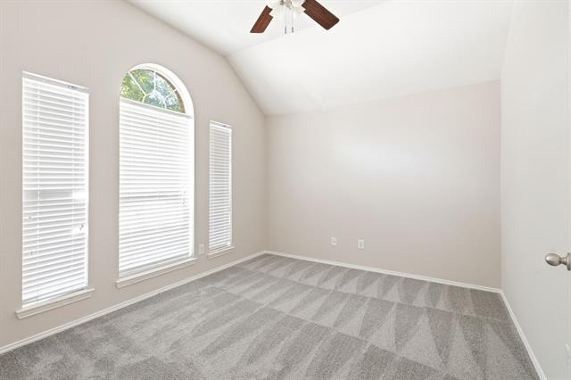 1215 Mallard Creek - Photo 3