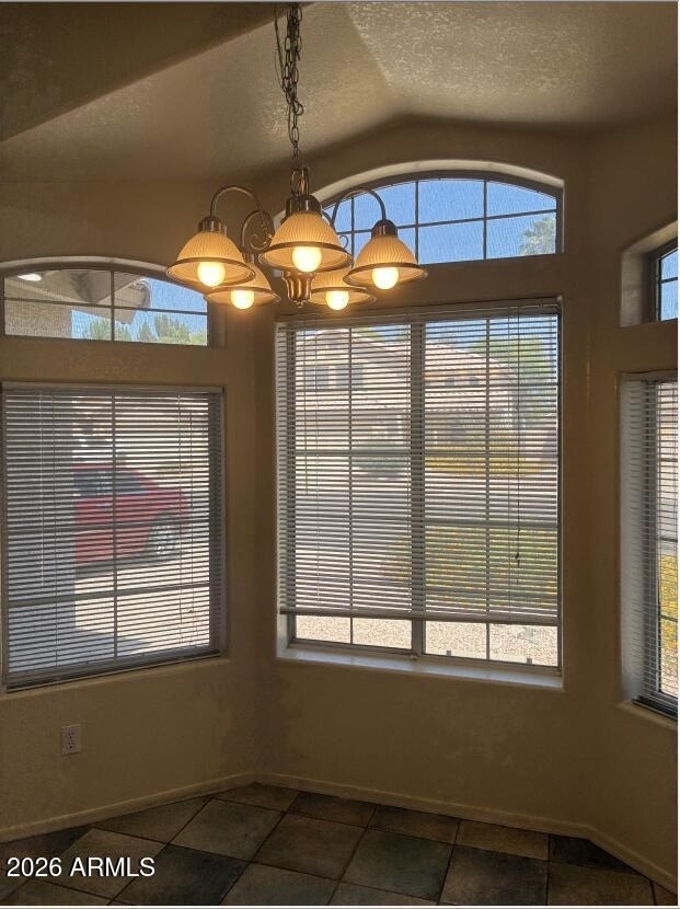 1074 N Saguaro Street - Photo 6