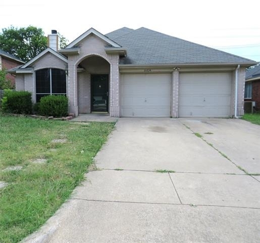6034 Maple Leaf Drive - Photo 1