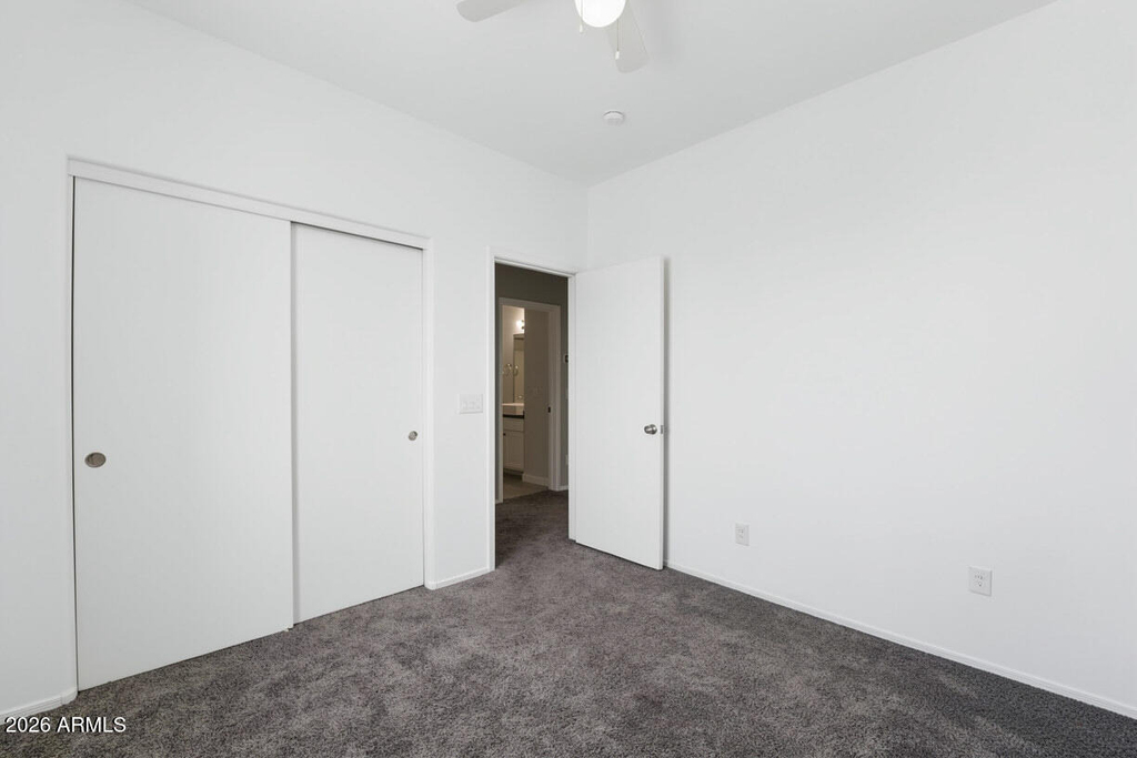 1886 E Don Carlos Avenue - Photo 31