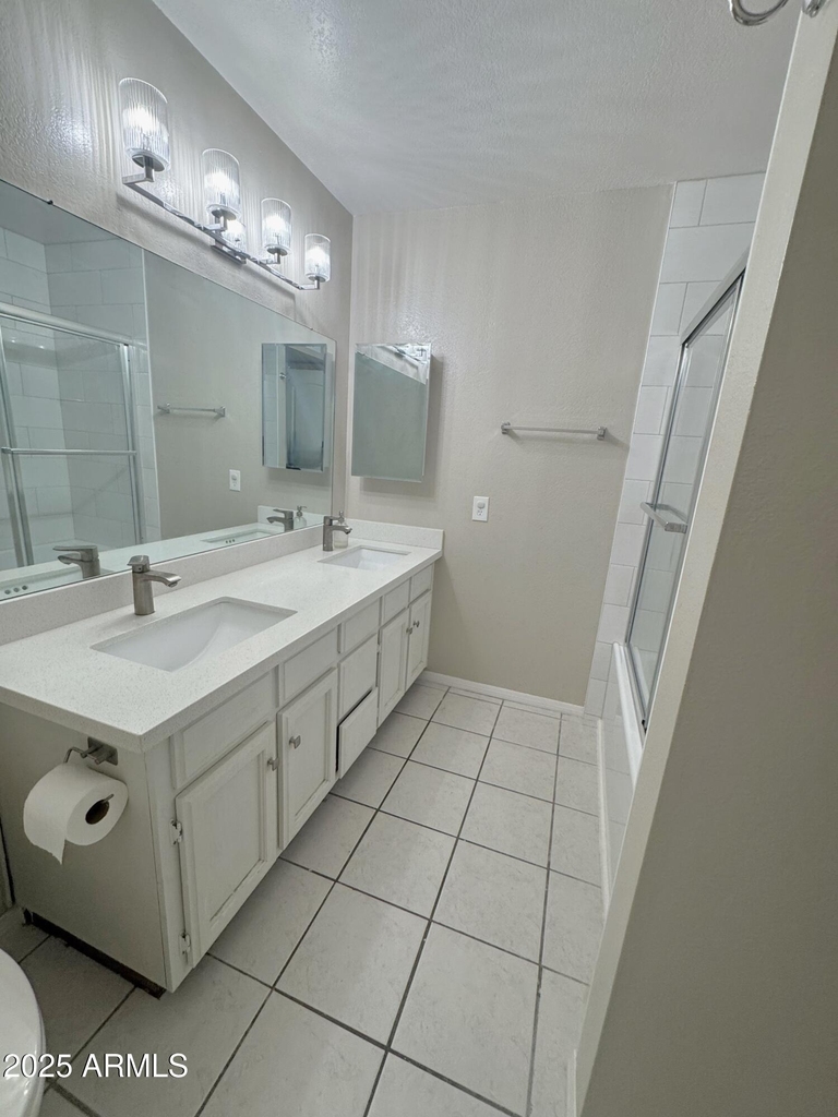 222 W Brown Road - Photo 11