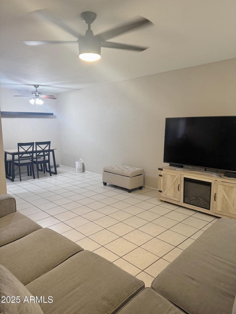 222 W Brown Road - Photo 5