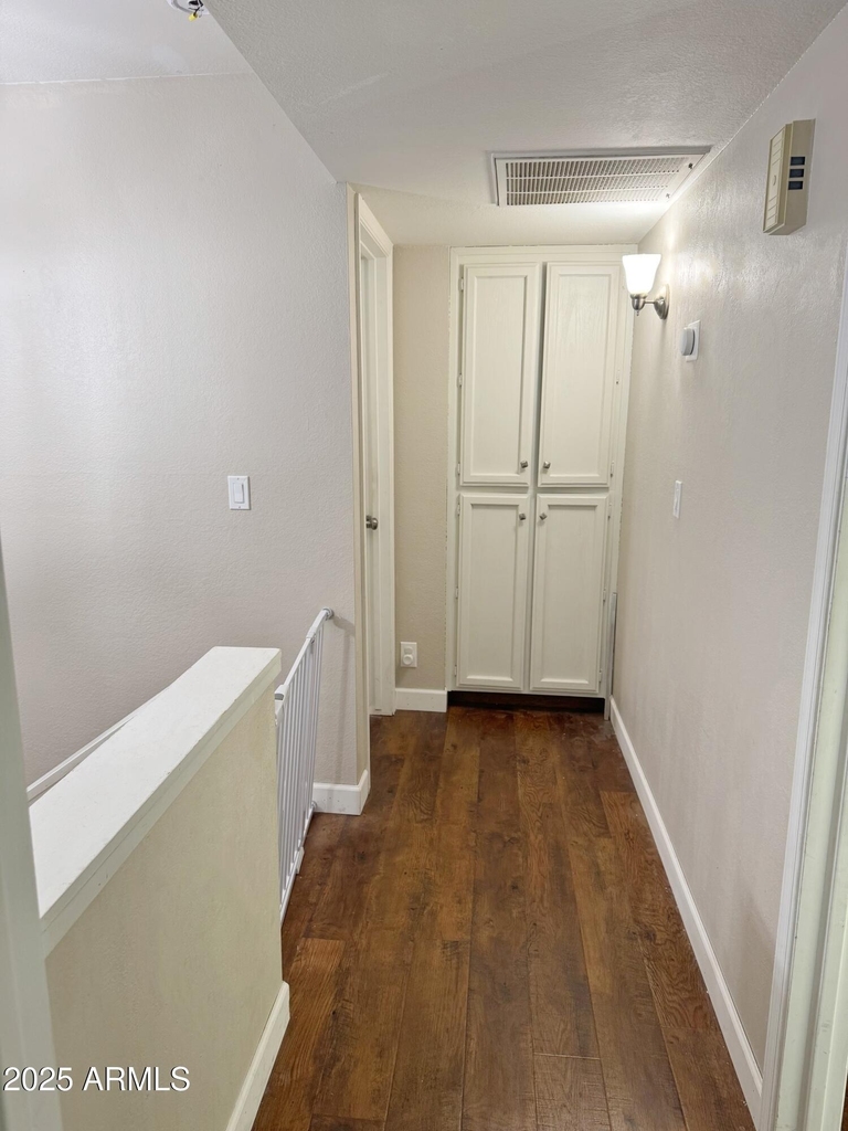 222 W Brown Road - Photo 9