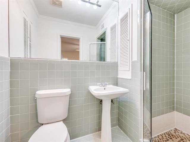 10715 Royal Springs Drive - Photo 9