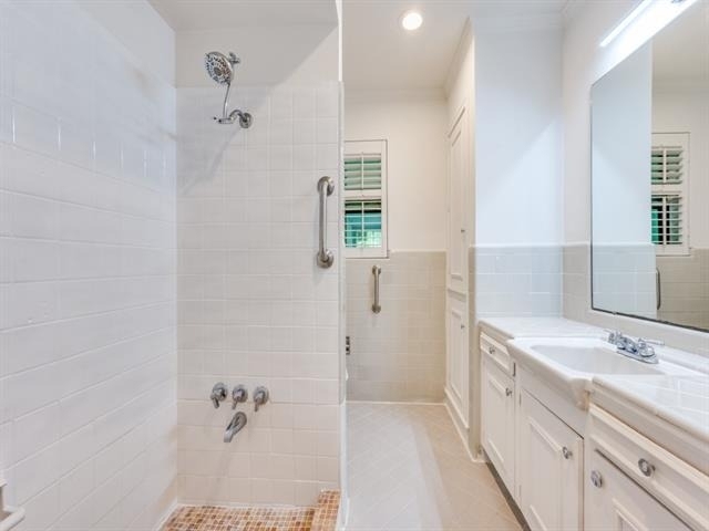10715 Royal Springs Drive - Photo 8