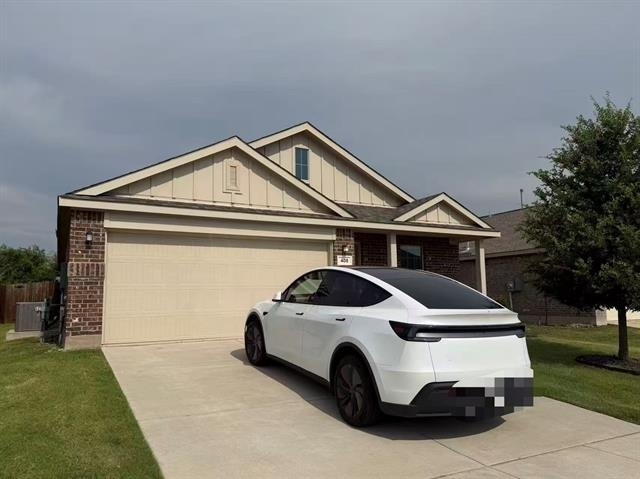 405 Lauren Brooke Drive - Photo 1