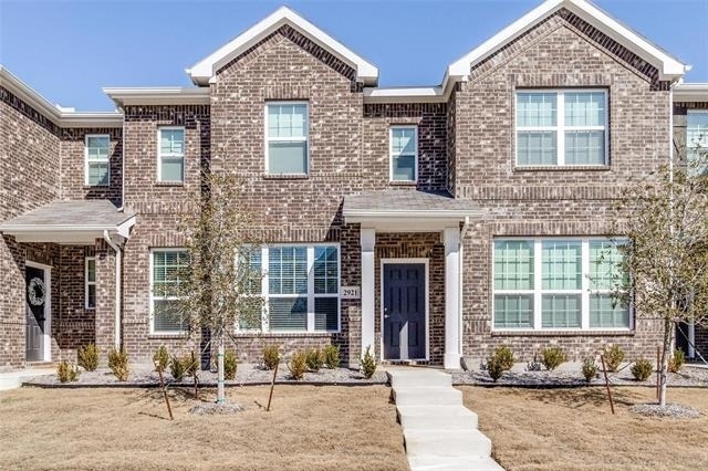 2921 Mare Drive - Photo 0