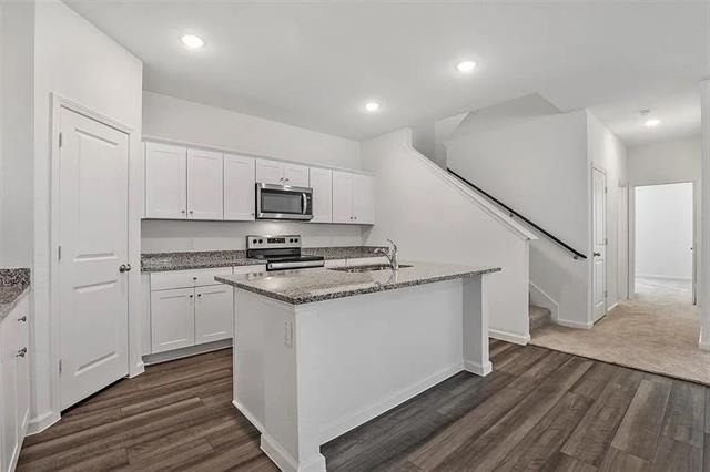 1803 Chapel Hill Road - Photo 2