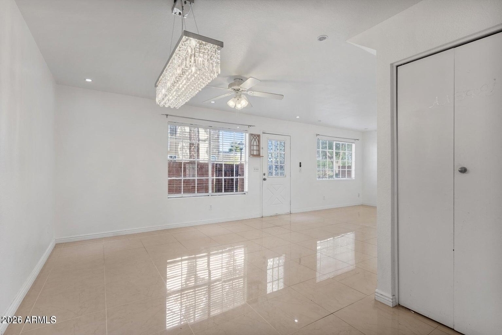 625 S Westwood Street - Photo 7