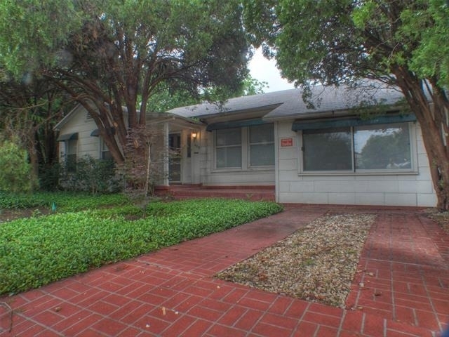 409 Jagoe Street - Photo 1