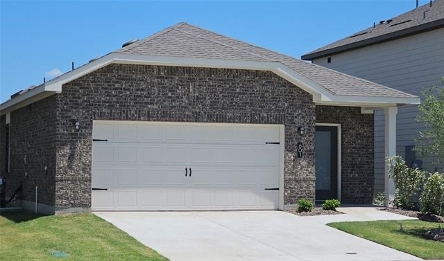 601 Cherry Creek Lane - Photo 1