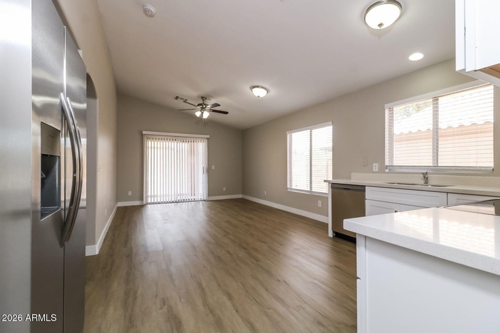 12038 W Corrine Drive - Photo 4