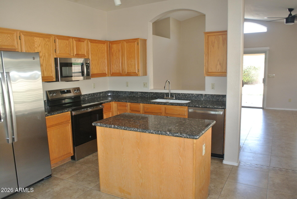 6814 W Louise Drive - Photo 6