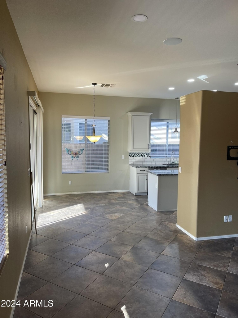 871 W Cherrywood Drive - Photo 7