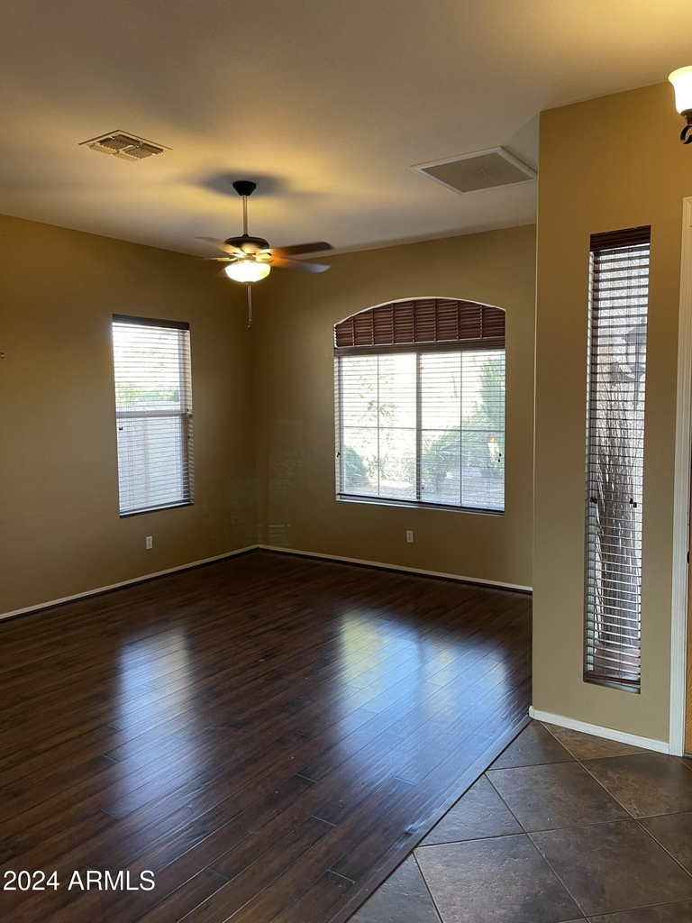 871 W Cherrywood Drive - Photo 5