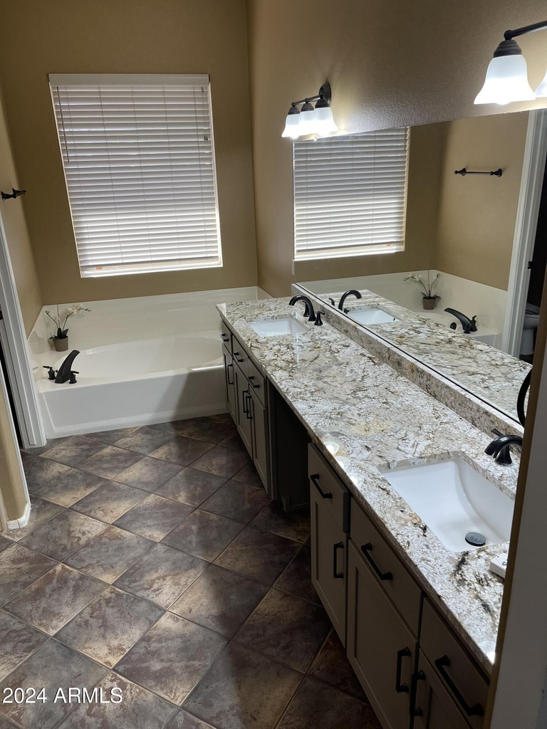 871 W Cherrywood Drive - Photo 19