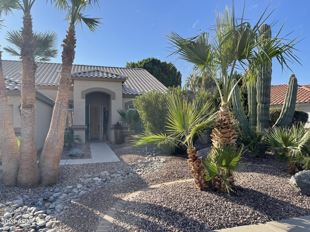 871 W Cherrywood Drive - Photo 0