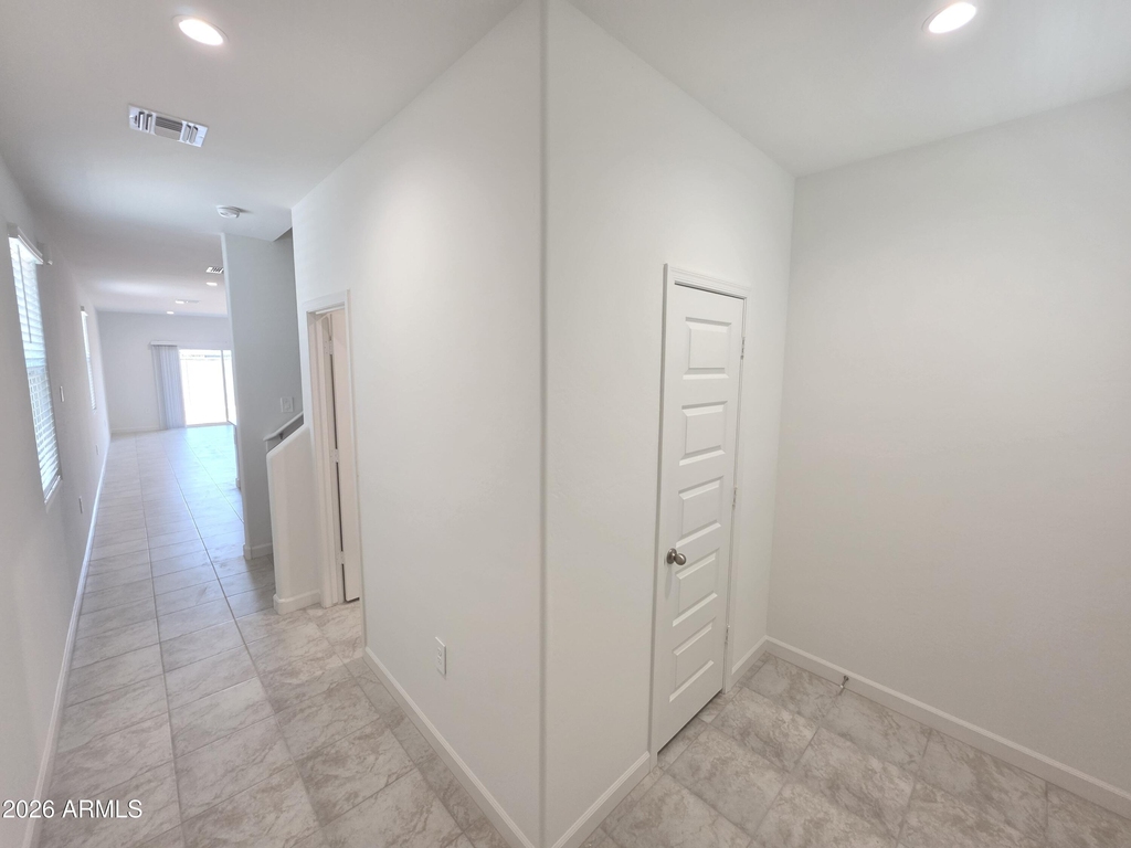 2844 W Shepperd Avenue - Photo 10
