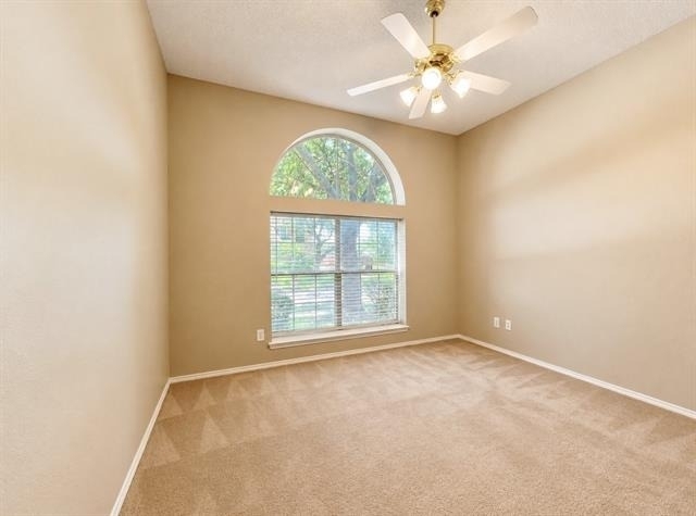 7700 Glenoaks Drive - Photo 18