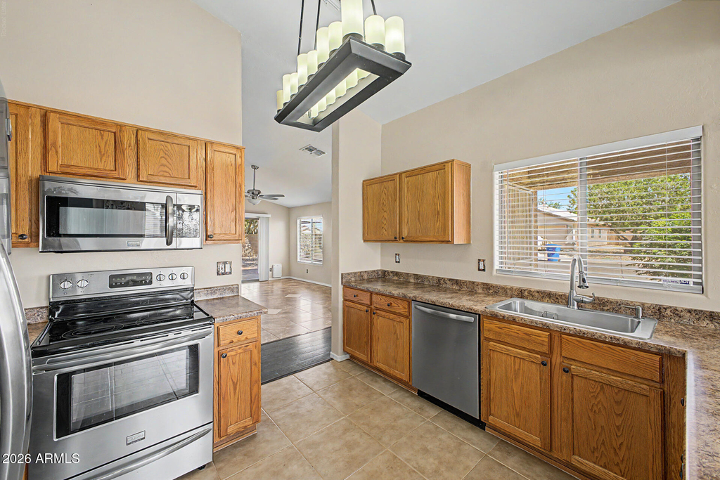 14121 W Fieldings Ferry - Photo 7