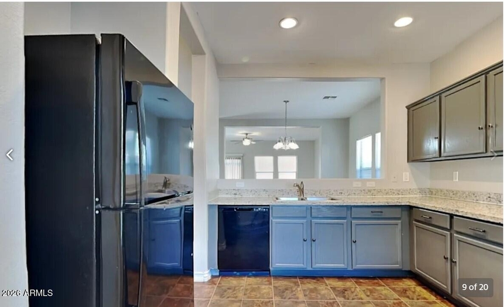 11226 W Garfield Street - Photo 6