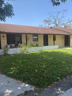 475 Glenwood Drive - Photo 1