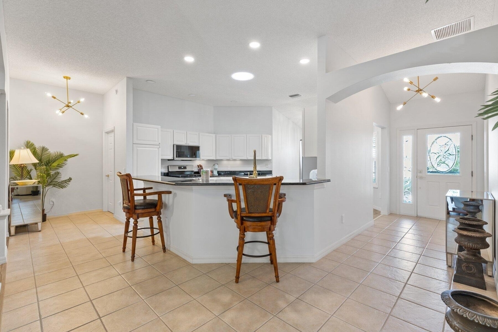 734 Winifred Way - Photo 12