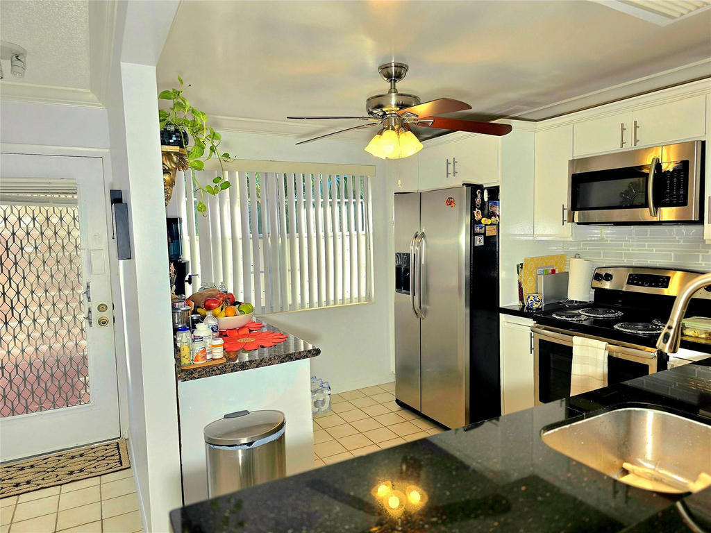 2002 Granada Drive - Photo 3