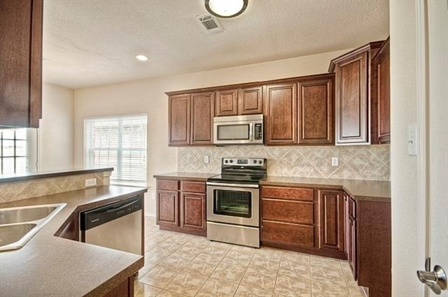 127 Castleridge Drive - Photo 5