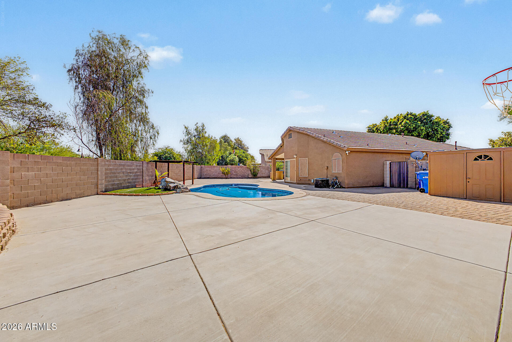 558 W Bluefield Avenue - Photo 28