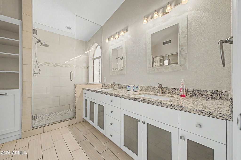 558 W Bluefield Avenue - Photo 16