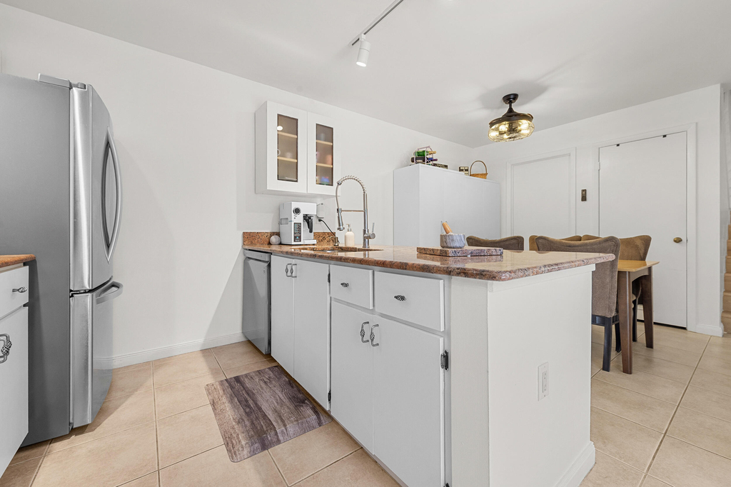 7424 74th Way - Photo 3