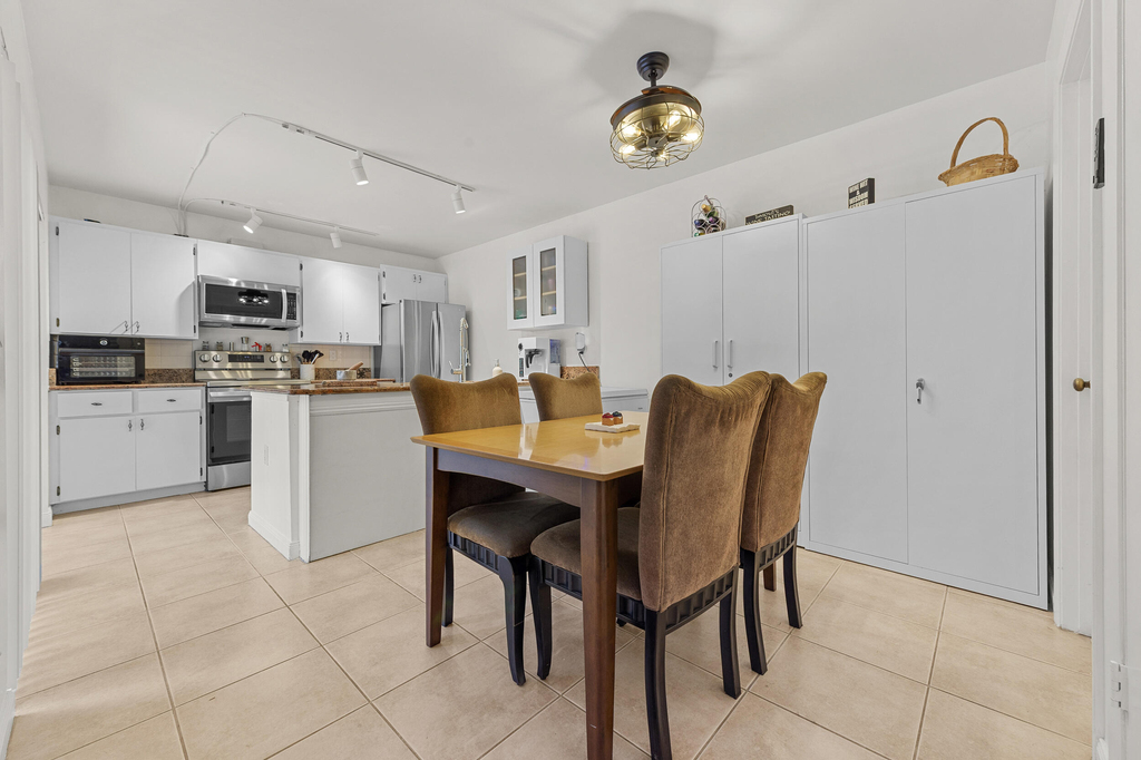 7424 74th Way - Photo 5