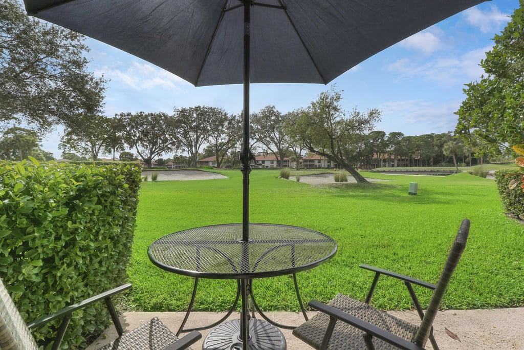 820 Club Drive - Photo 6