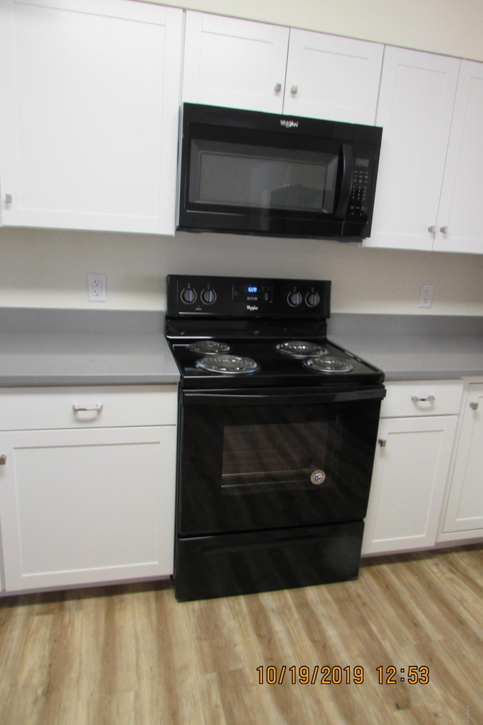 719 W 10th Street - Photo 12